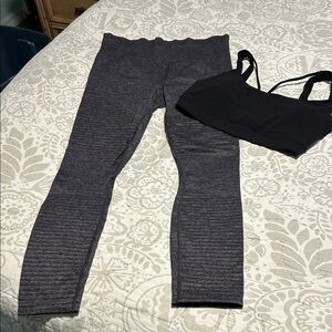 Athleta Gray/Black Leggings & Bra Set M